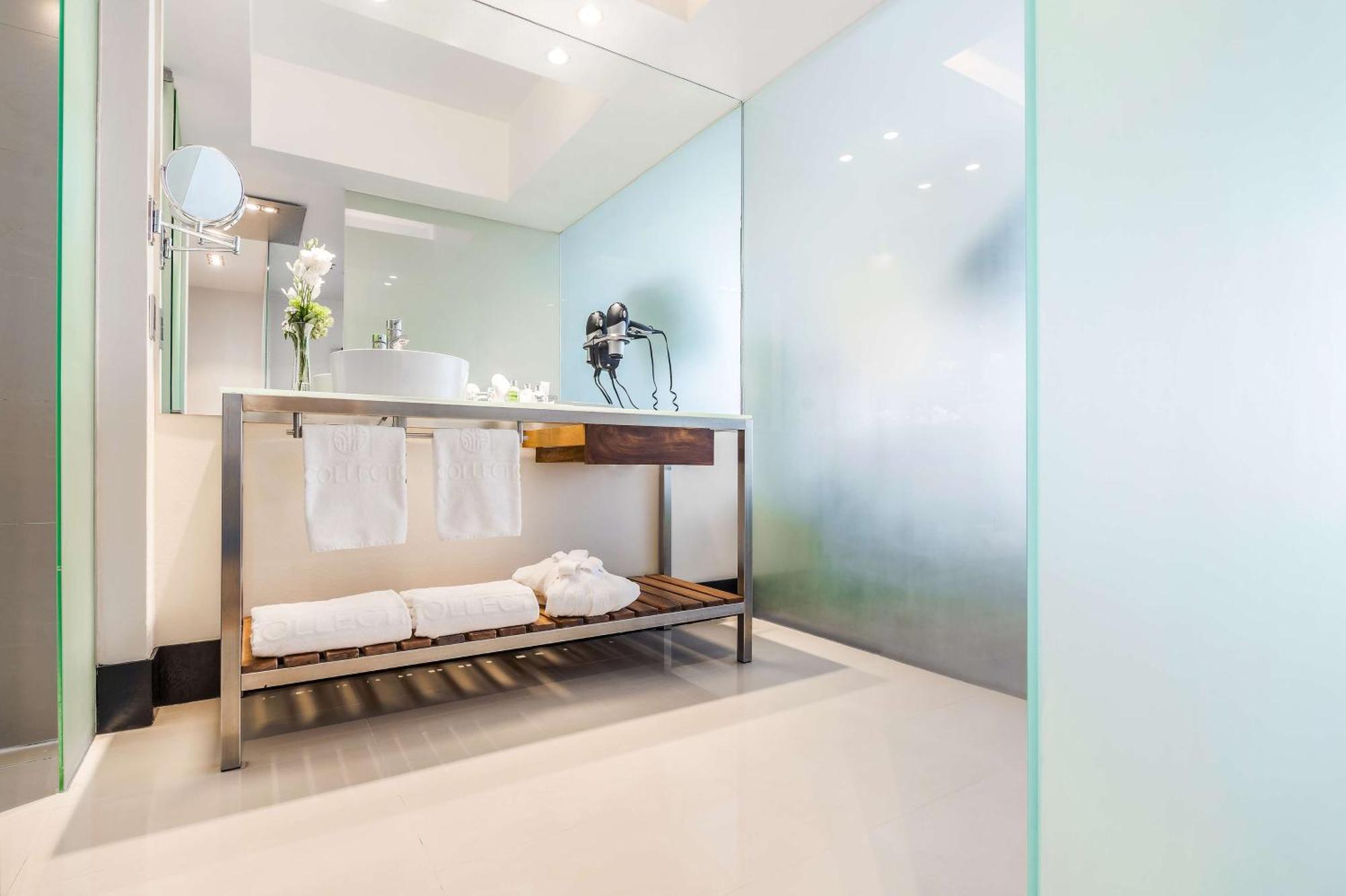 Superior Room – 2 Double Beds